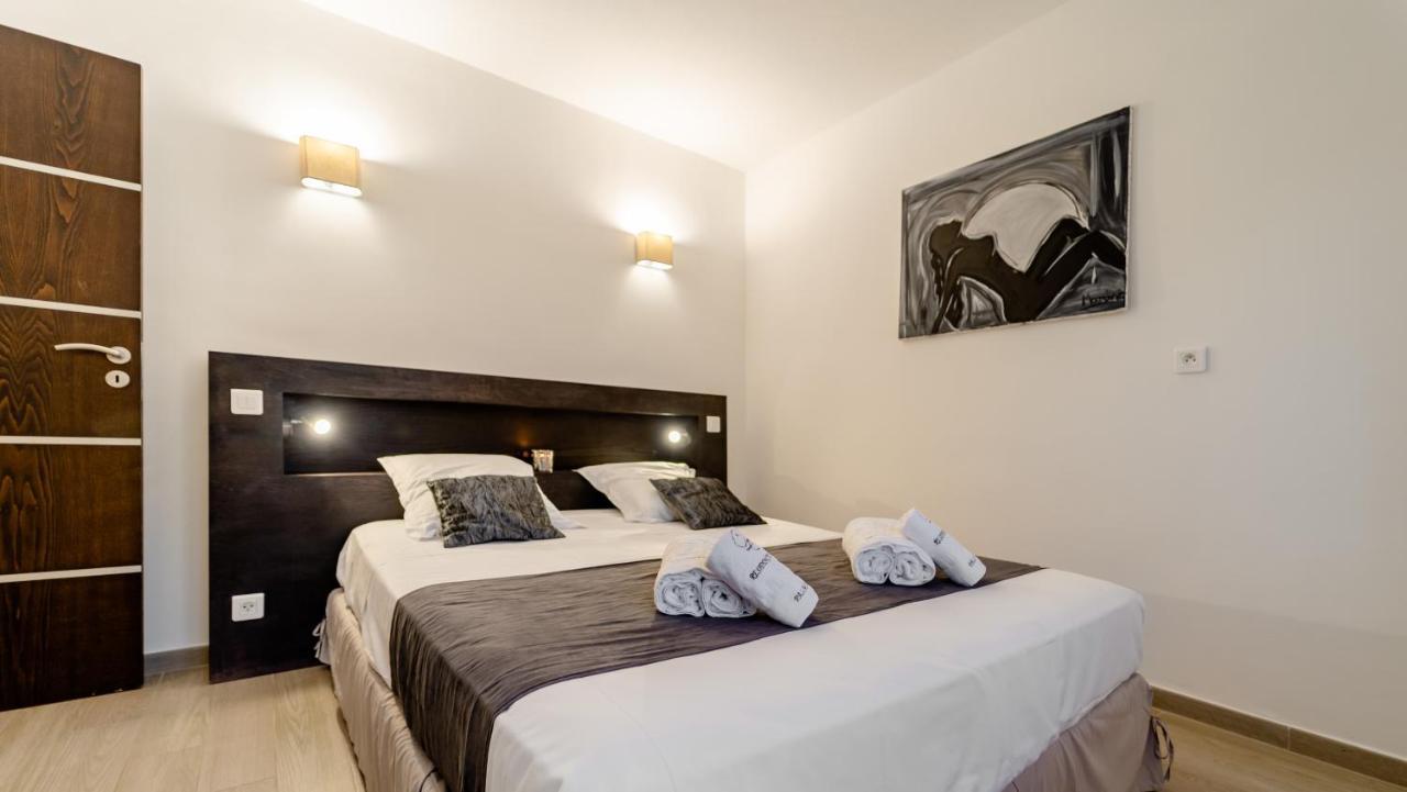 Residence Dolce Vita De Palombaggia Порто-Веккіо Екстер'єр фото
